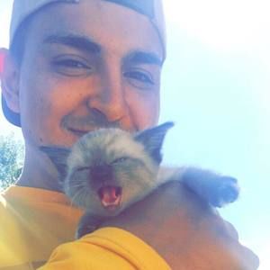 Meet your Posher, Joey